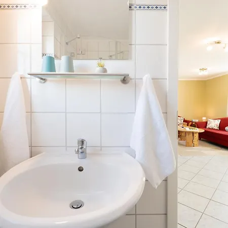 Dorfstrasse 28 Seeadler Apartamento *